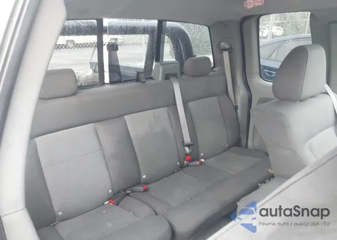 2004 Ford F-150 Xlt z USA, uszkodzony, nr VIN 1FTPX02534KB48107